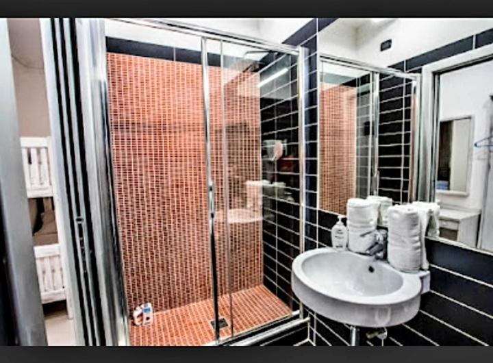 Golfo Di Orosei Rooms Roma Ngoại thất bức ảnh